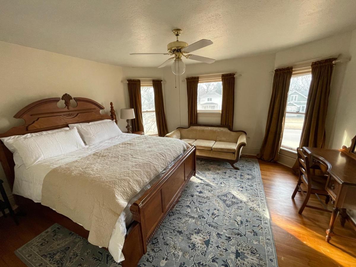 Old Town Inn Sioux Center Bagian luar foto